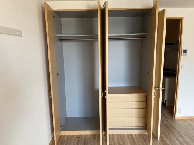 Ｂｅｌｌ　Ｆｌｏｒａの収納|クローゼット