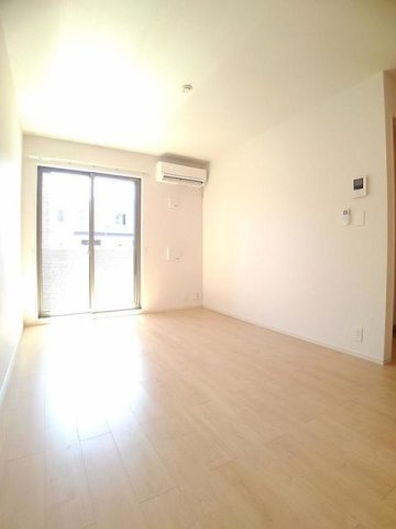 フォレスト　ガーデン　Ａの居間・リビング