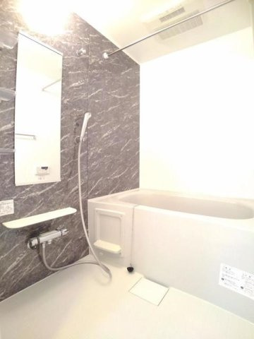 フォレスト　ガーデン　Ａの浴室