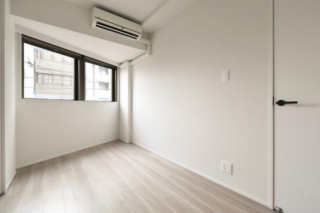 オーパスホームズ白山の洋室|※写真は同タイプの別室になります