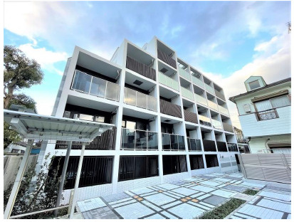 ラフィスタ方南町