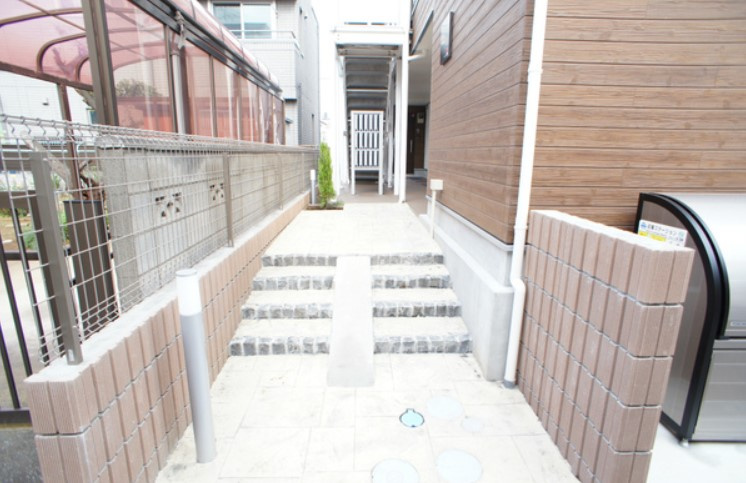 リブリ・キューブのエントランス