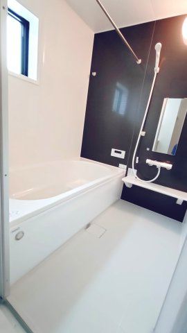 東大阪市日下町7丁目新築戸建の浴室