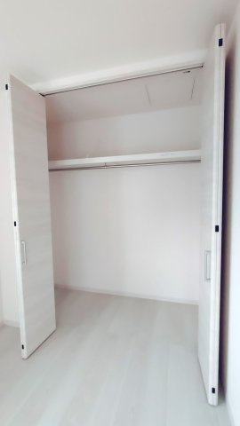 東大阪市日下町7丁目新築戸建の収納