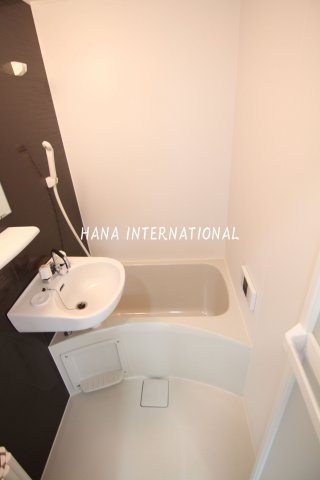 ネオス葛西の浴室|他部屋参照