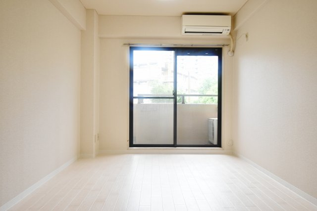 アメニティ武庫川の居間・リビング|広いですよ