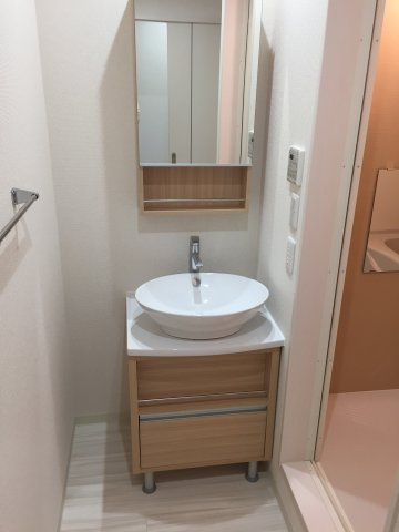 独立洗面化粧台付きでおすすめです！