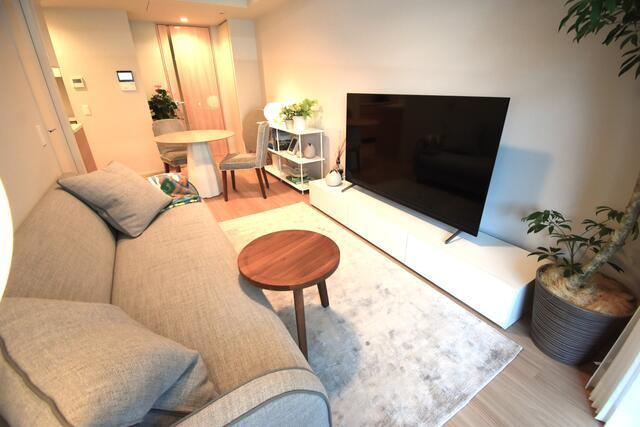 港区三田１丁目の賃貸マンションのロビー|※家具・家電はイメージです。 