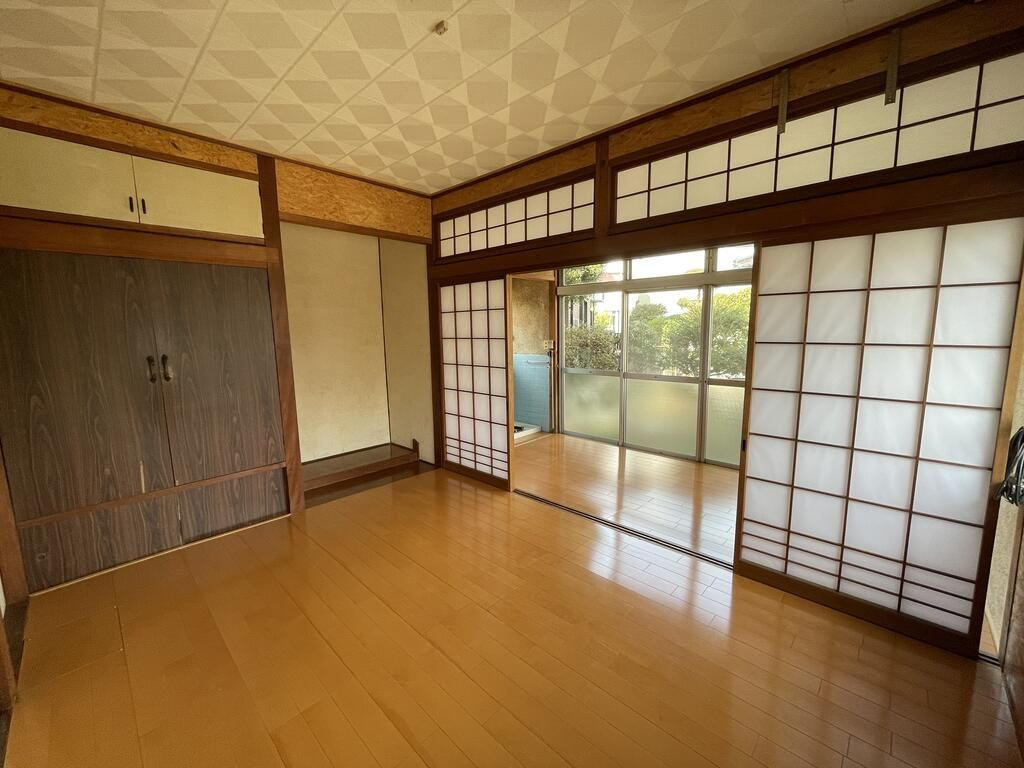 御幸笛田3丁目貸家の収納