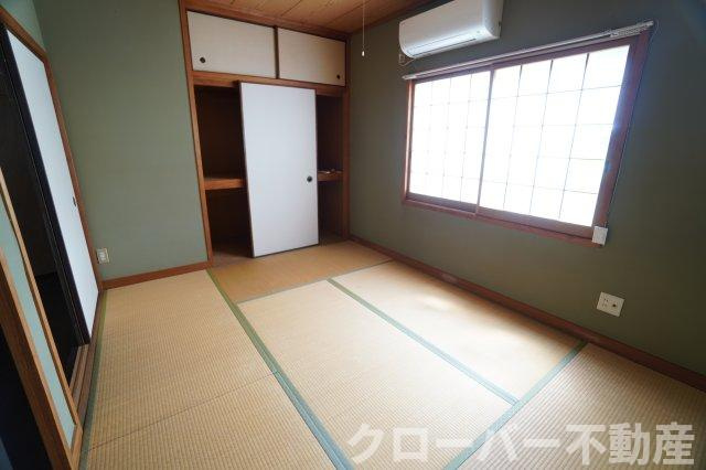 メゾニティ郡家の内装