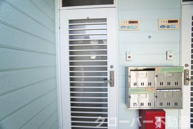 メゾニティ郡家の玄関