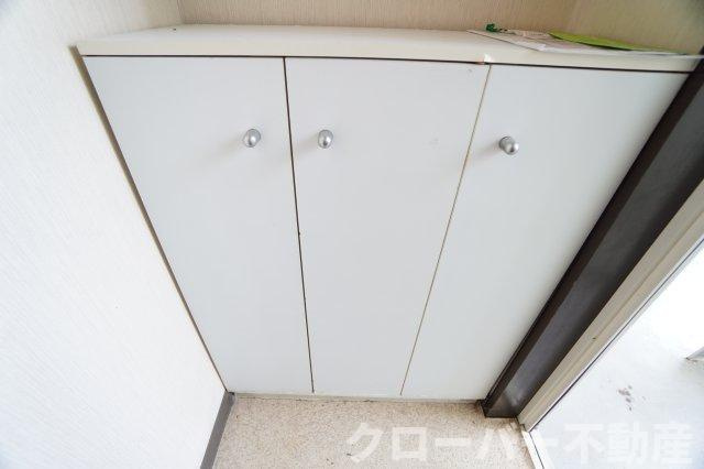 メゾニティ郡家の玄関