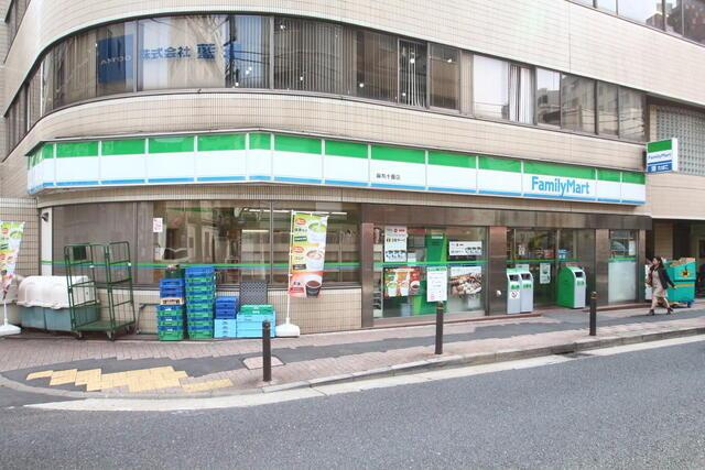 港区麻布十番２丁目の賃貸マンションの周辺|ファミリーマート麻布…まで302m 