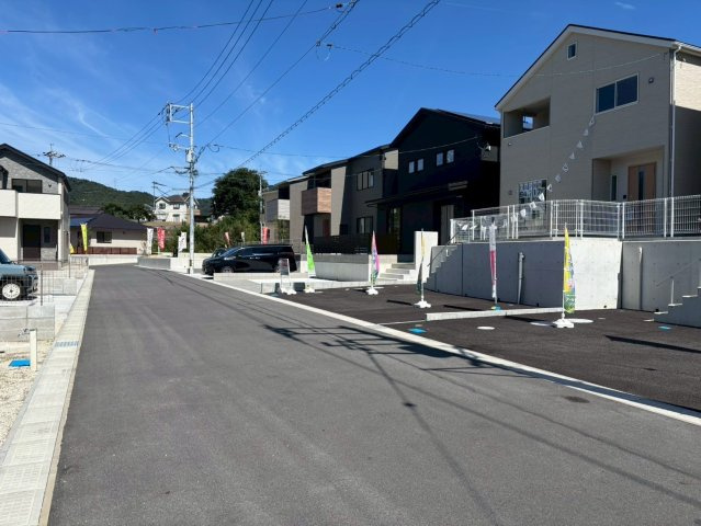 熊野町川角第3の前面道路含む現地写真