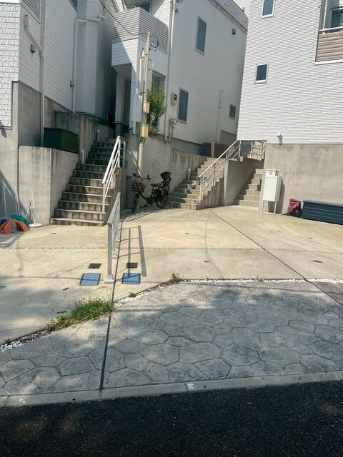 港区高輪３丁目の一戸建ての駐車場| 