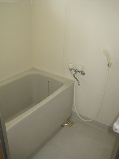 ハーベストガーデンの浴室|※写真は別室の物です。　現況優先