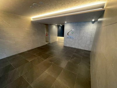 【エントランス】 | ファステート難波ラグジュ | 落ち着いたエントランスです