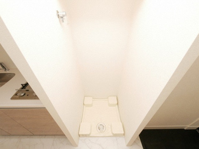 【設備】 | プレサンス難波クチュール  | 洗濯機置き場です