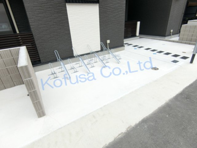 【駐車場】 | F Rubra SEAM | 駐輪スペース