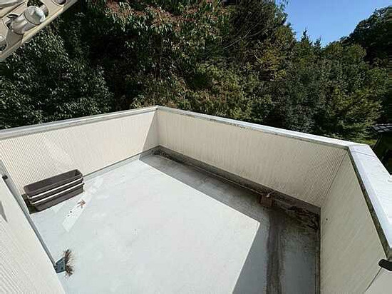 【バルコニー】