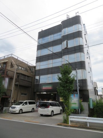 足立区鹿浜８丁目の倉庫