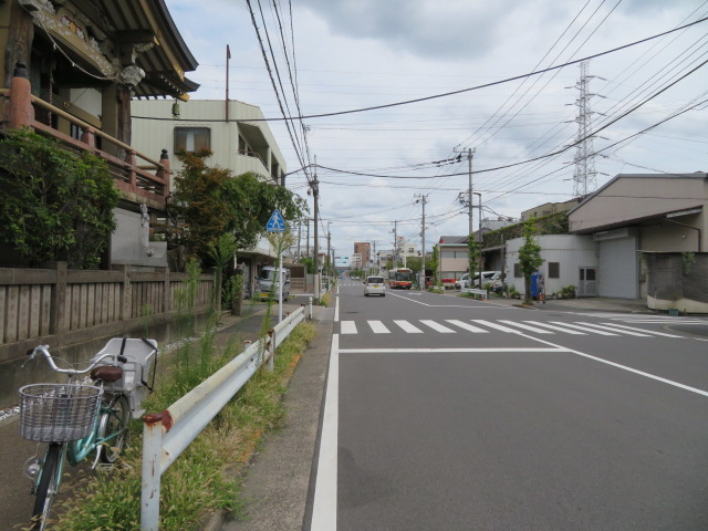 足立区鹿浜８丁目の倉庫の周辺