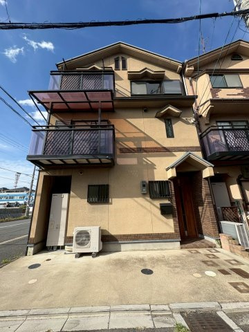 令和７年９月リフォーム完了◆３階建て３LDK角地◆南面バルコニー◆和室のあるお家◆南区吉祥院池田町の外観|外観