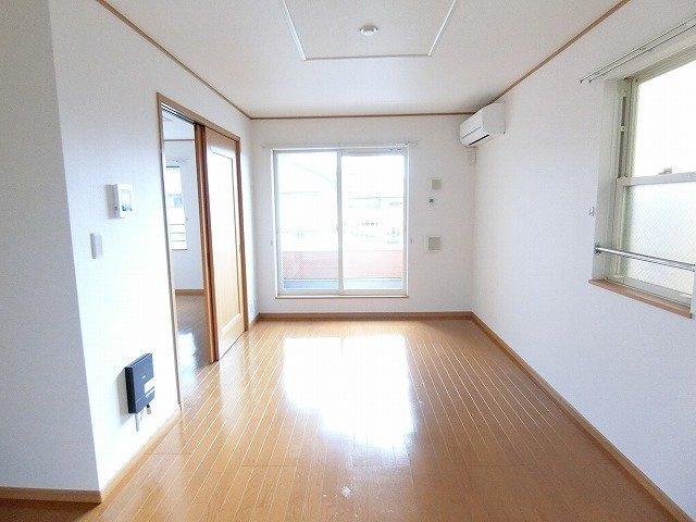 ラ・ミア・カーサＣの居間・リビング