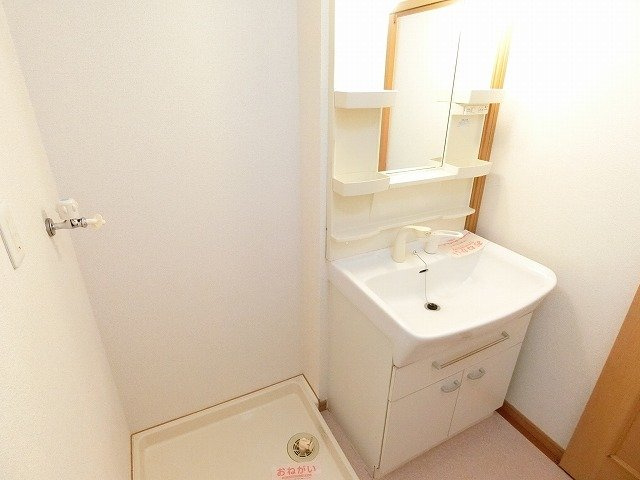 ラ・ミア・カーサＣの洗面所