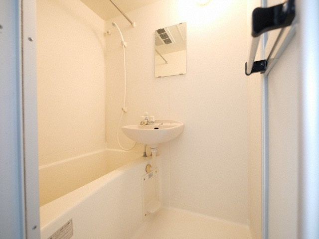 井上ビルの浴室