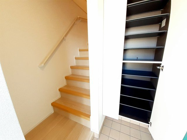 メゾン　ド　フランⅡ　Ｂの玄関