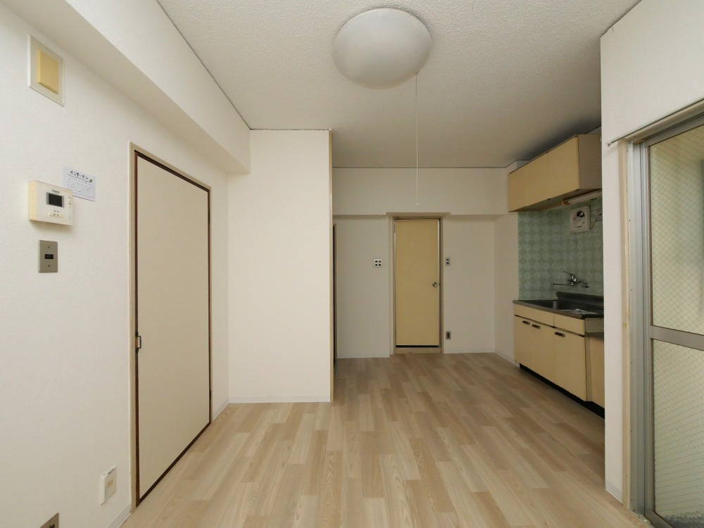 メゾンドール日本橋の居間・リビング