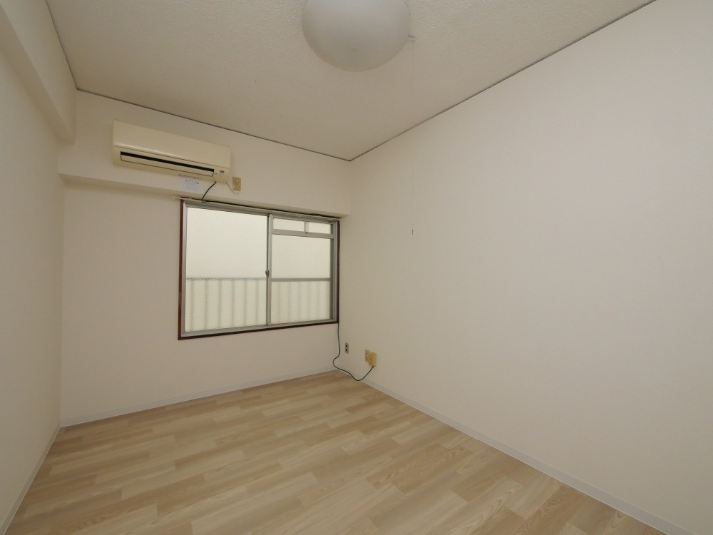 メゾンドール日本橋の洋室