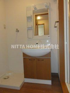 マーヴェラス（Ｍａｒｖｅｌｏｕｓ）の洗面所|シャワー付きの洗面化粧台もありますよ(^^♪