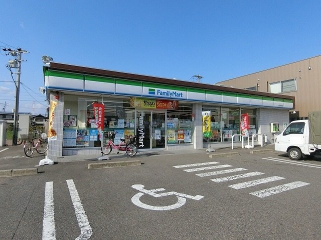 フィオーレ笠木　Ａの周辺|ファミリーマート 大垣笠木町店まで519m