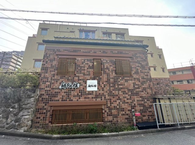 【大阪府】吹田市千里山　1棟老人ホームの外観