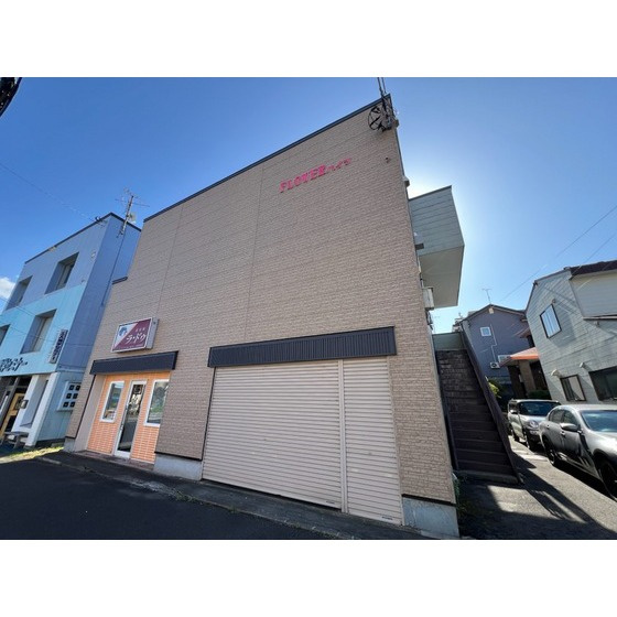 学）フラワーハイツの外観