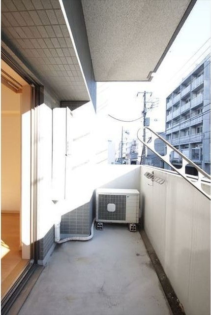 ヴェルト亀戸のバルコニー