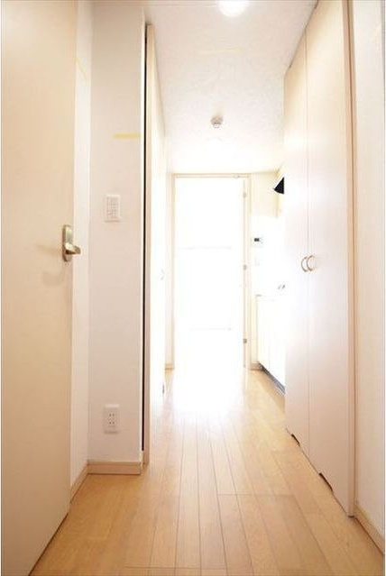 ヴェルト亀戸の玄関