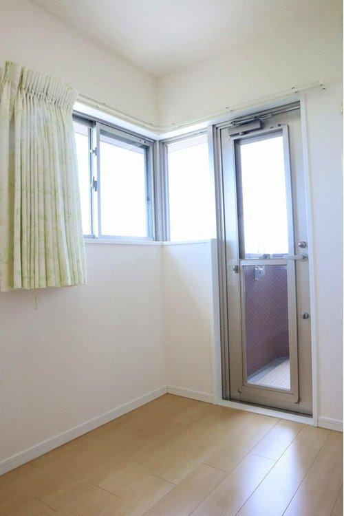 アルファステイツ中徳島町のその他|キッチン奥のパントリー（家事室）