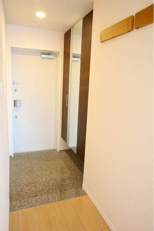 アルファステイツ中徳島町の玄関|シューズボックス