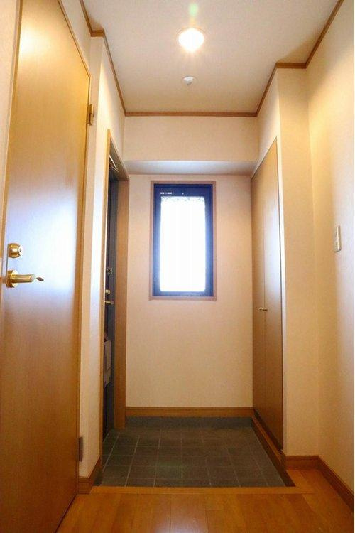 アンヴィル東船場の玄関