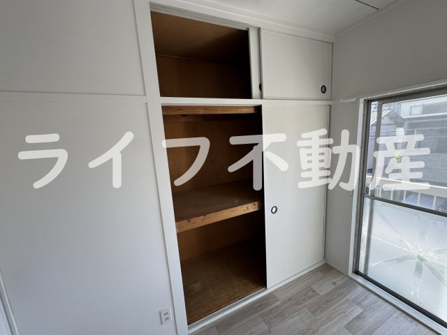 グローリィハイツ八戸ノ里の収納|大きなものも収納できそうです