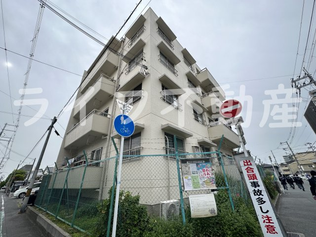 グローリィハイツ八戸ノ里の外観|外観です