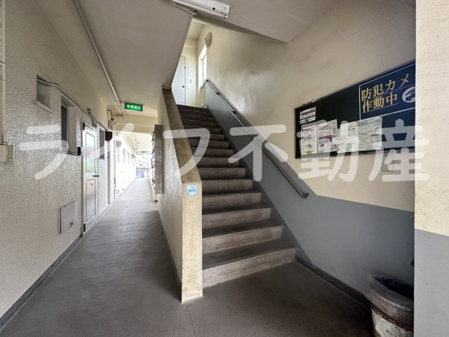 グローリィハイツ八戸ノ里のロビー|ロビーです