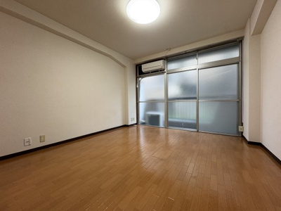 【寝室】 | 協産マンション | 別部屋参考写真