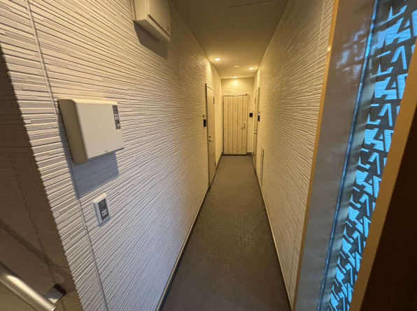 RIZEST MK柏のロビー|ゆとりのあるロビーです