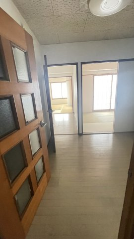 ベルハイム諏訪木の居間・リビング|こちらの居間で趣味の時間をお楽しみください