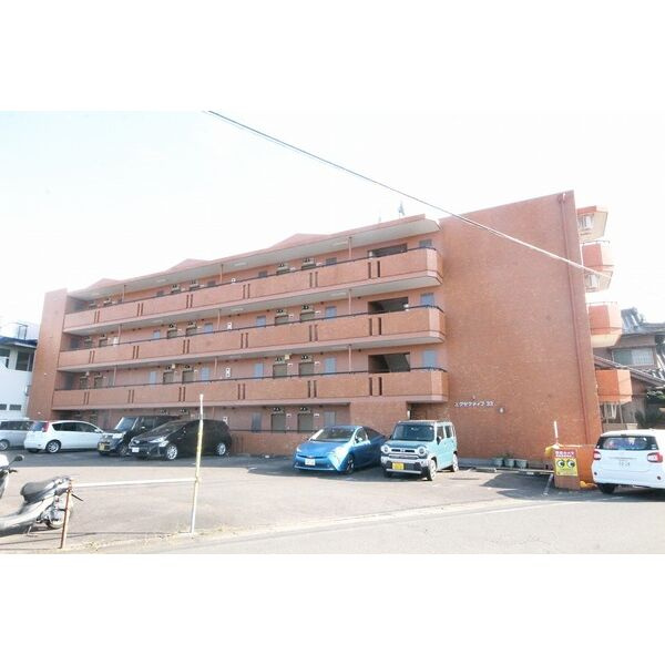 エグゼクティブ33の外観