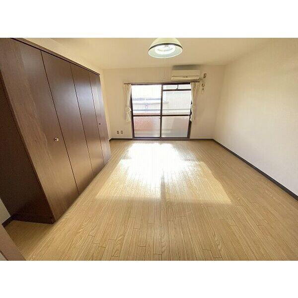 エグゼクティブ33の寝室